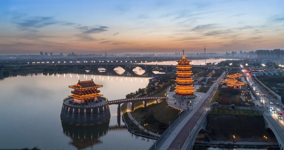 河南，友情、家庭与爱的温馨日常故事